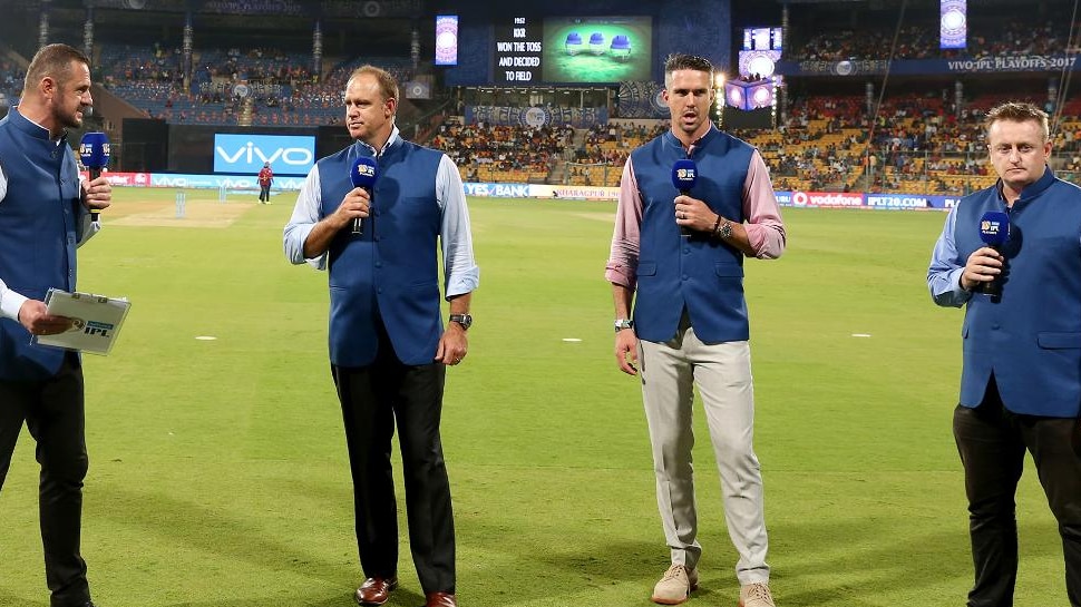 IPL 2021: भारत छोड़ने पर बेहद Emotional हो गए  Simon Doull, ट्विटर पर लिखा दिल छूने वाला मैसेज