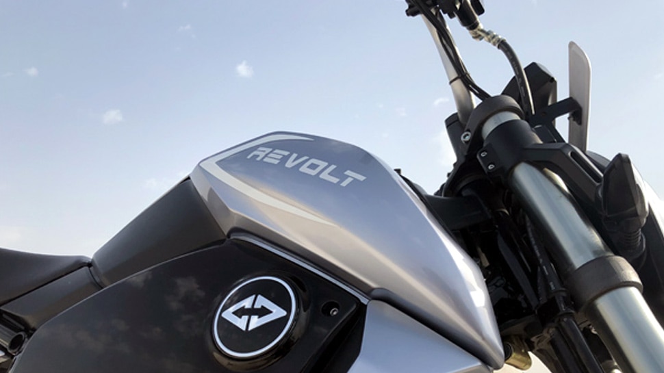 बाइक के ये फीचर्स हैं कमाल Features of RV300 and RV400