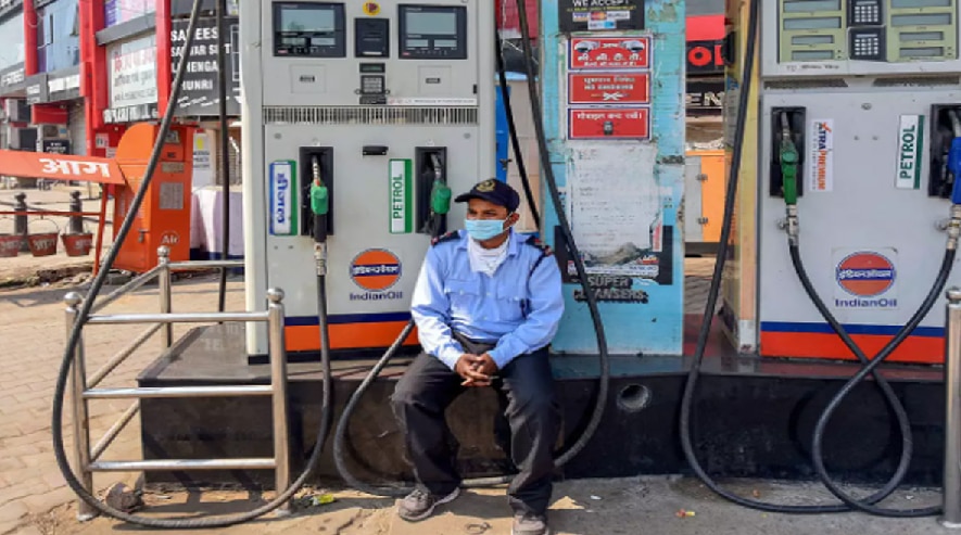 Petrol Price: पेट्रोल की कीमतों ने तोड़े सभी रिकॉर्ड, 100 रुपये के पार पहुंची कीमत