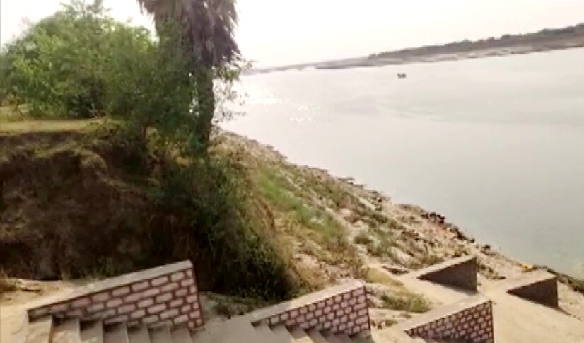 अब इस जगह नदीं में तैरती मिलीं दर्जनों लाशें, आस पास के लोगों में सनसनी