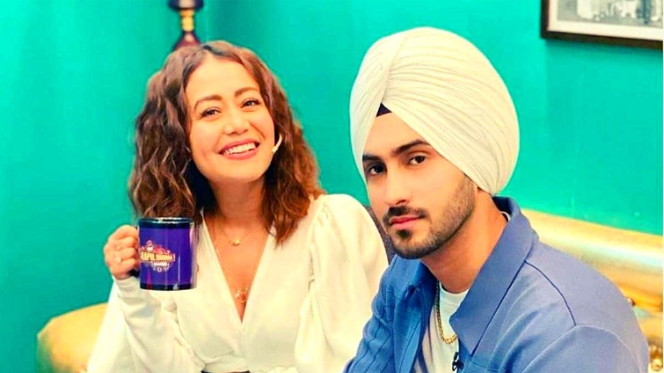 एक दूसरे के बाल नोचने पर उतारू Neha Kakkar और Rohanpreet, वायरल हो गया 'झगड़े का वीडियो'
