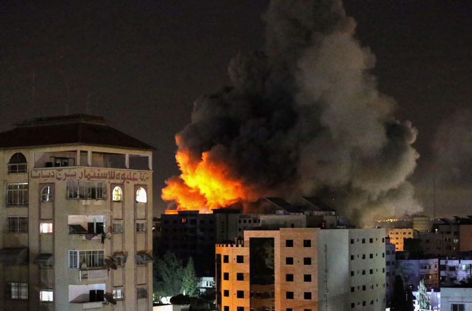 इज़राइली हमले में मरने वाले फ़िलिस्तीनियों की तादाद बढ़कर 43 हुई, 300 से ज़्यादा ज़ख्मी