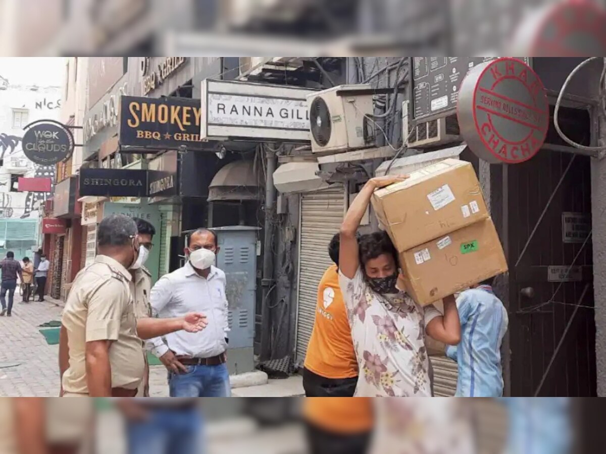 खान चाचा रेस्टोरेंट से सैंकड़ों ऑक्सीजन कंसंट्रेटर पुलिस ने जब्त किए थे. (फाइल फोटो)