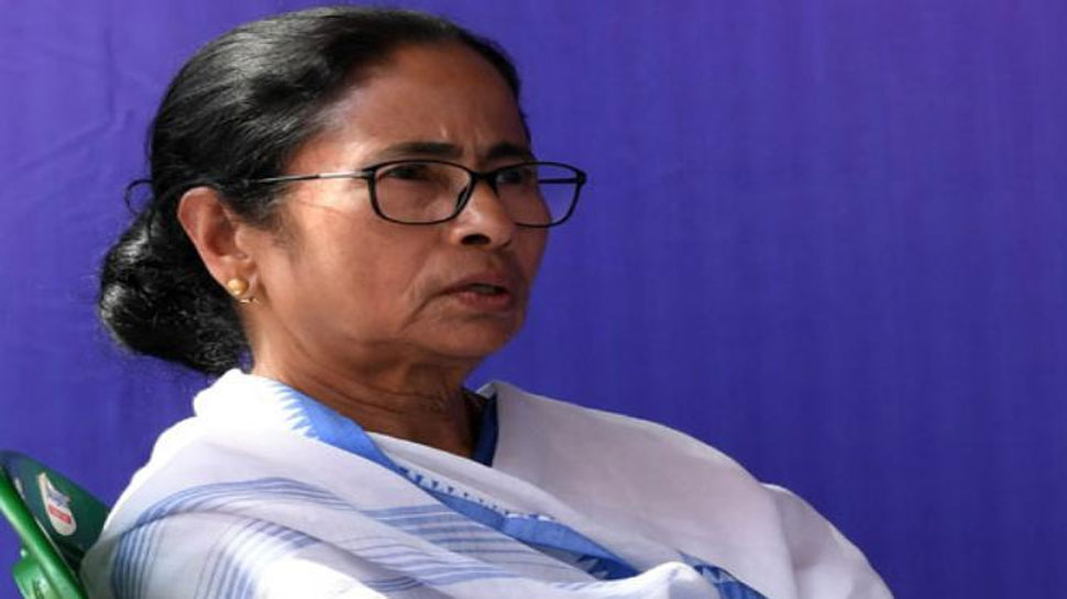 West Bengal: CM Mamata Banerjee के छोटे भाई Ashim Banerjee का निधन, Covid-19 ने ले ली जान