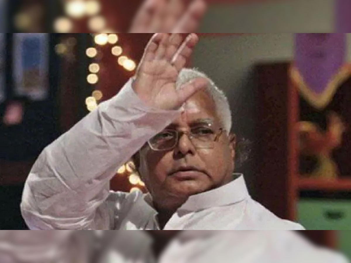 गंगा में मिले लाशों के ढेर को लेकर Lalu Yadav का हमला. (फाइल फोटो)