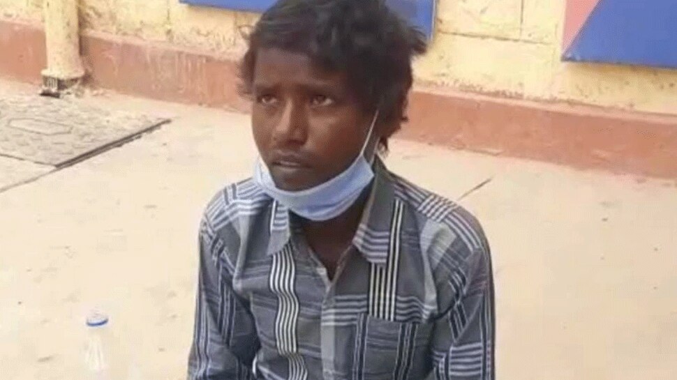 Jaisalmer: भारत-पाक सीमावर्ती क्षेत्र के पास BSF ने संदिग्ध को पकड़ा, पूछताछ जारी Jaisalmer: भारत-पाक सीमावर्ती क्षेत्र के पास BSF ने संदिग्ध को पकड़ा, पूछताछ जारी