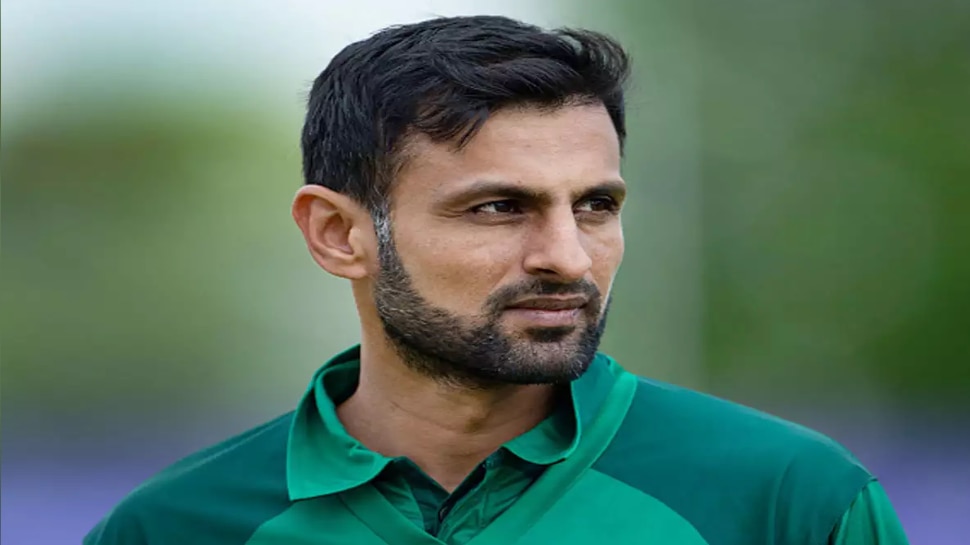 Shoaib Malik ने Pakistan Cricket Board पर लगाए गंभीर आरोप, कहा- कनेक्शन के आधार पर चुनी जाती है टीम