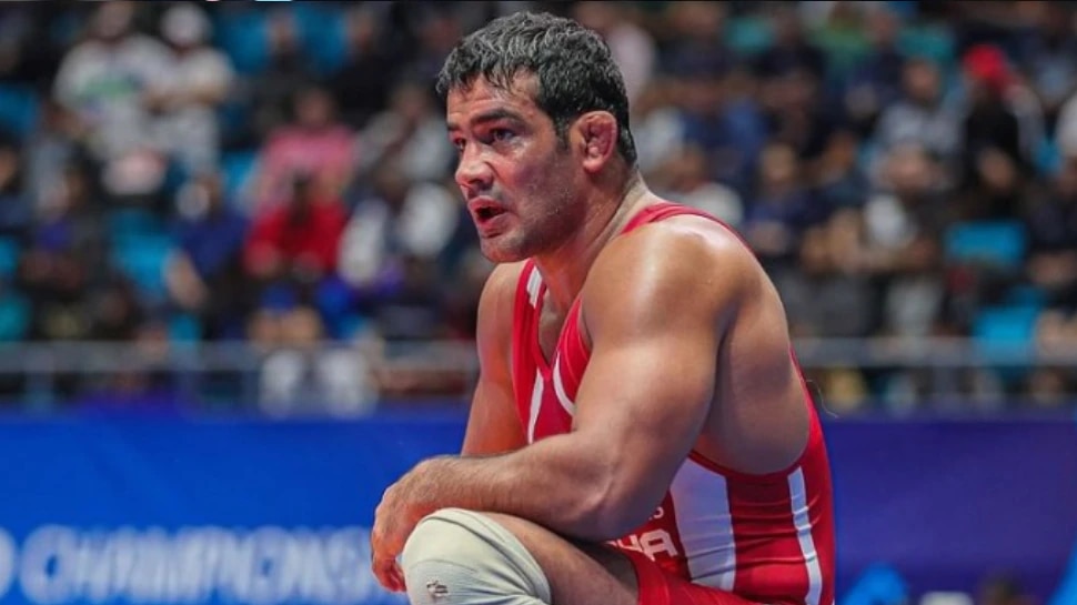 मर्डर केस में फरार चल रहे ओलंपिक विजेता Sushil Kumar के खिलाफ गैर-जमानती वारंट जारी