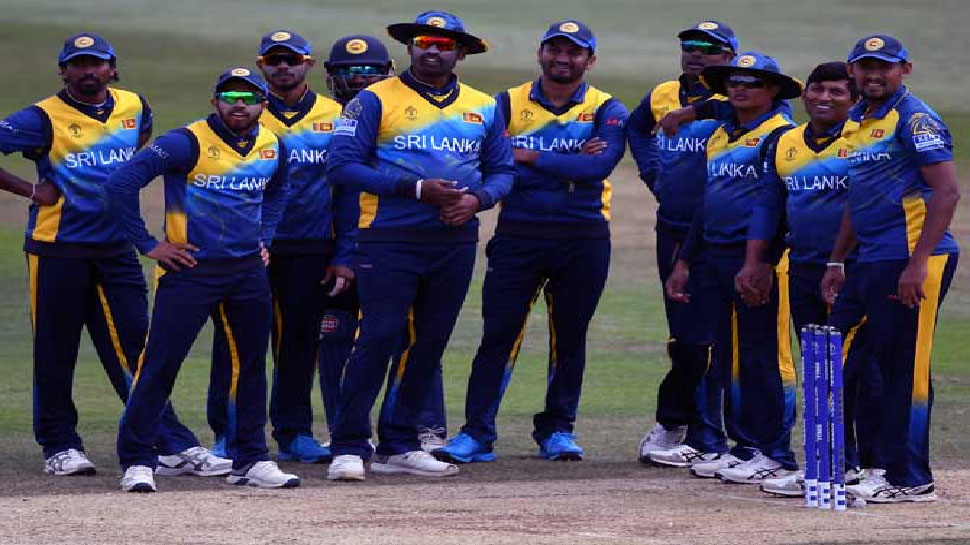 श्रीलंकाई क्रिकेट में मचा बड़ा बवाल, खिलाड़ियों ने बोर्ड को दी संन्यास लेने की धमकी