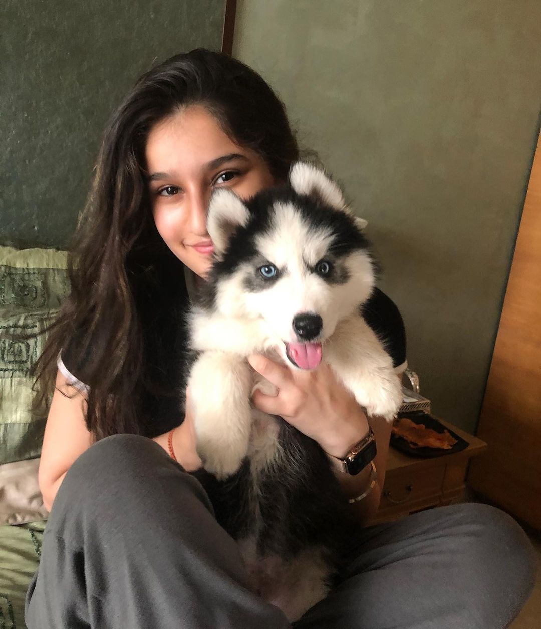  raveena tandon daughter Rasha Thadani likes pet