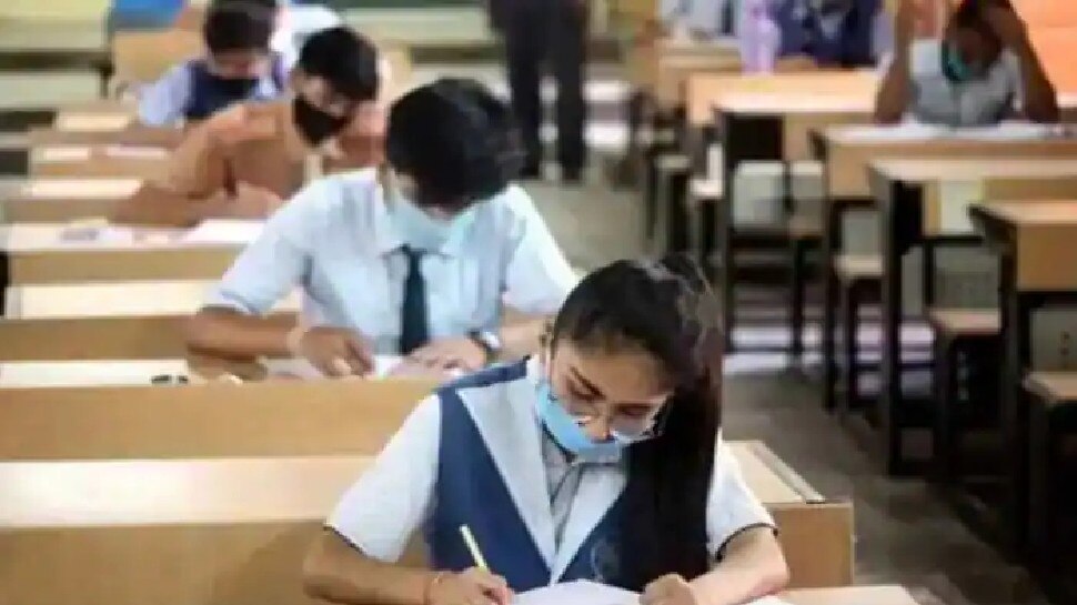 UP Board के सामने बड़ी चुनौती, 5500 छात्रों ने नहीं दिए अर्धवार्षिक एग्जाम, कैसे निकलेगा रिजल्ट?