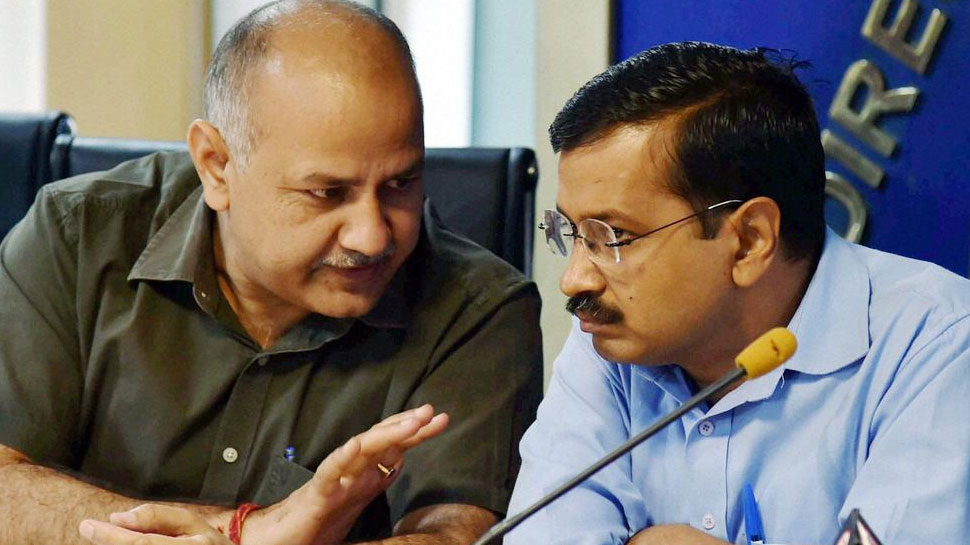 'Singapore Strain' वाले ट्वीट पर बवाल, Manish Sisodia बोले- केंद्र को बच्चों की नहीं, सिंगापुर की चिंता