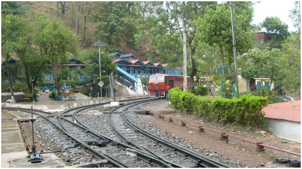 Barog Railway Station