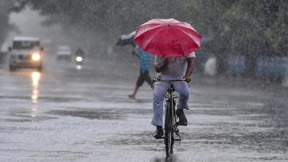 Delhi-NCR Weather Update: दिल्ली-एनसीआर समेत इन इलाकों में हो सकती है बारिश, मौसम विभाग ने जारी किया अलर्ट
