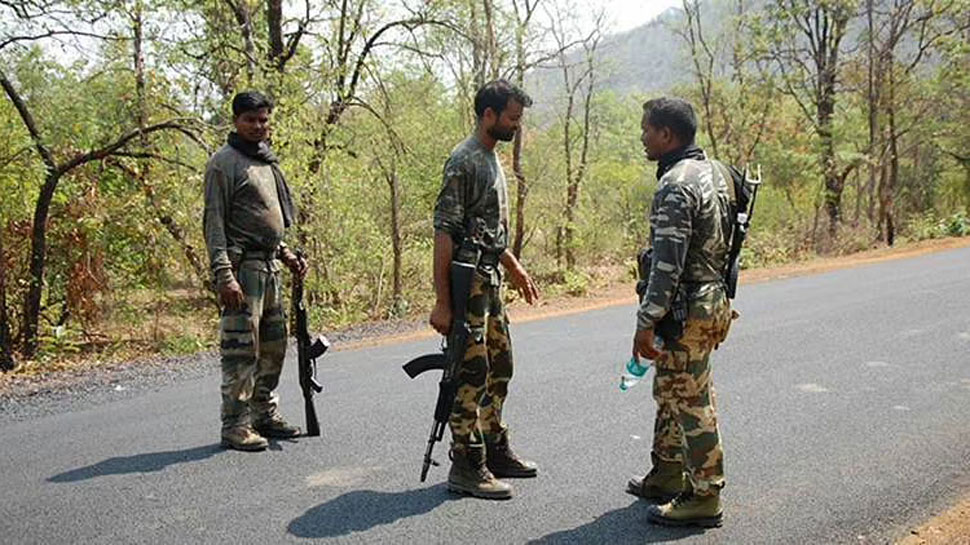 ऑपरेशन के अलावा C-60 कमांडो सरेंडर में करते हैं मदद