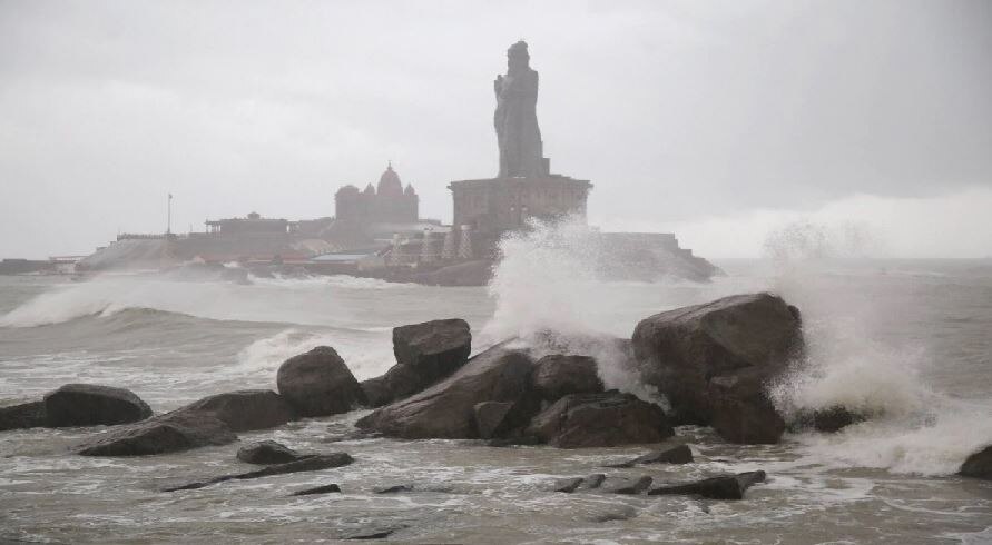 चक्रवात &#039;यास&#039; को लेकर ओडिशा में अलर्ट, जल्द ही समुद्री तटों से टकरा सकता है तूफान