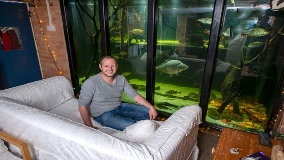 United Kingdom: शख्स ने घर को बना डाला Aquarium, खर्च किए 17 लाख से ज्यादा रुपये