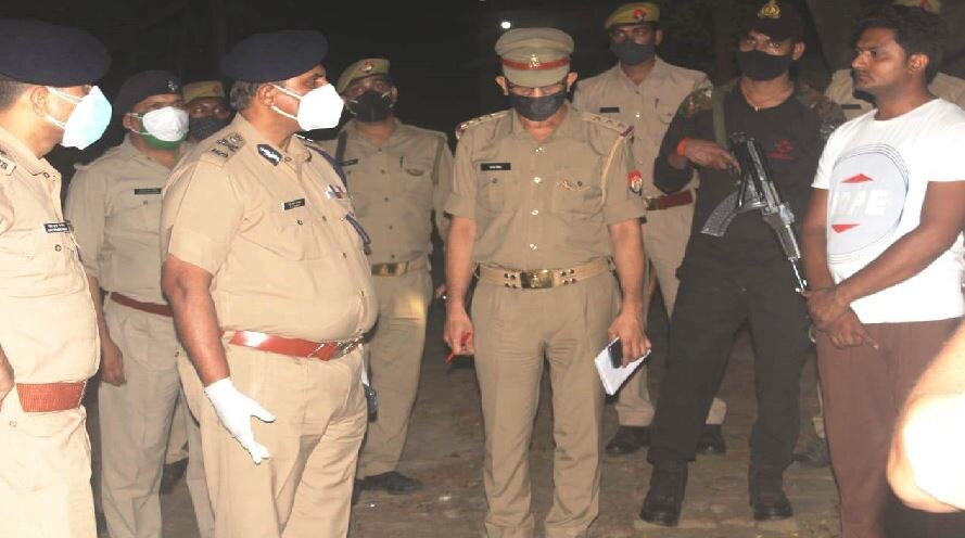 रिश्तों का खून, अयोध्या में एक ही परिवार के पांच लोगों की गला रेतकर हत्या