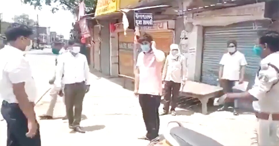 अब SDM ने जड़ा युवक को थप्पड़, लगवाई उठक-बैठक, देखिए VIRAL VIDEO