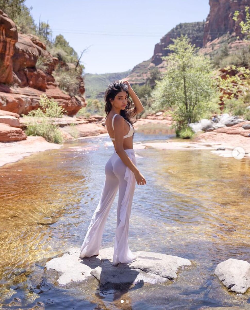 जलपरी सी आईं नजर Alana looks like a mermaid