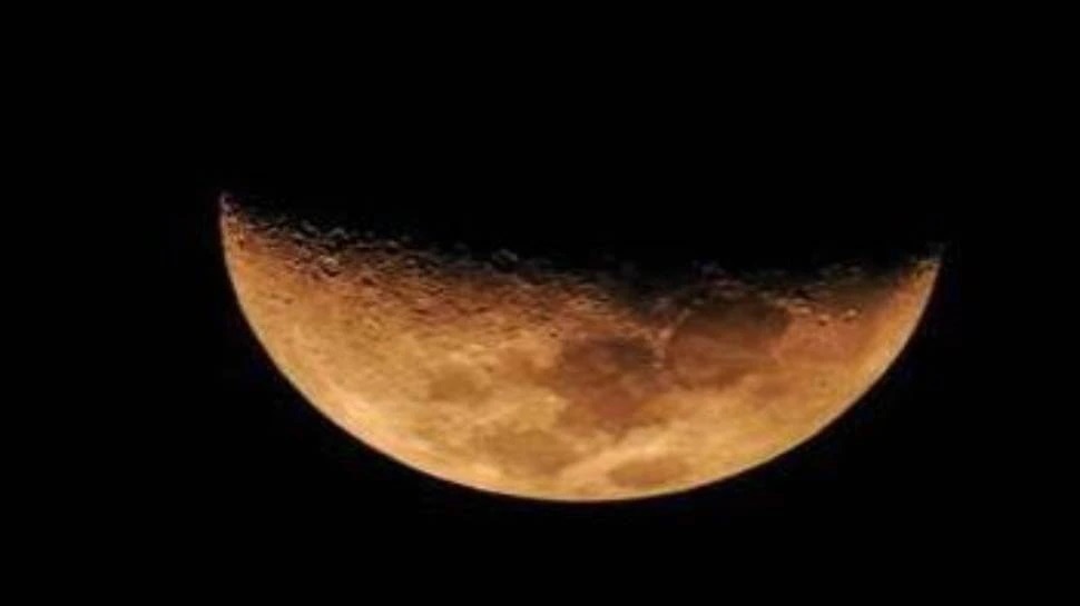 Lunar Eclipse 2021: चंद्रग्रहण के दौरान लोग मानते हैं स्वास्थ्य से जुड़े ये नियम, जानें क्या कहता है विज्ञान