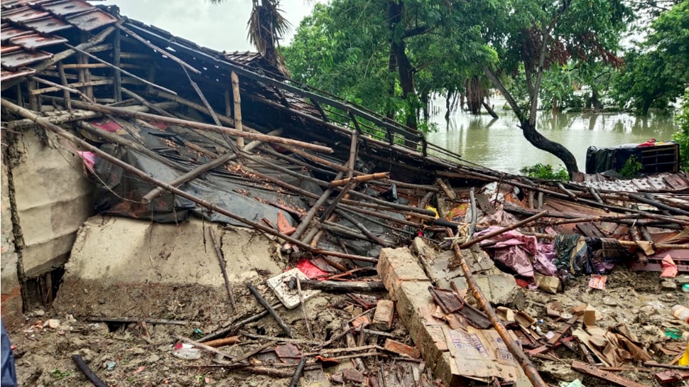 houses destroyed in the storm