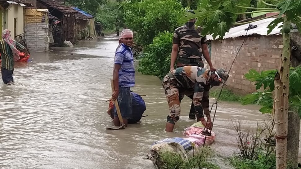 हाई टाइड के बाद गांवों में भरा पानी Water filled in villages after high tide
