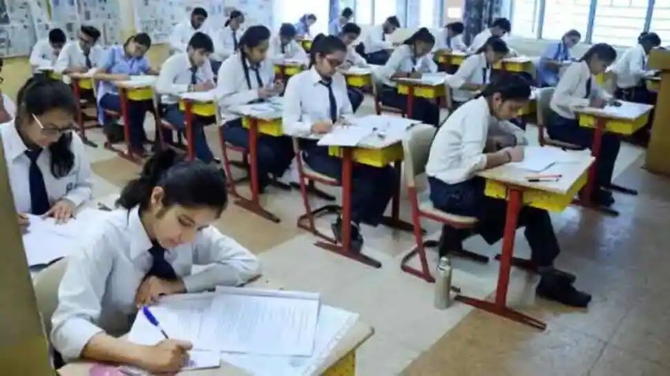 WB Board Exams: पश्चिम बंगाल 10वीं-12वीं बोर्ड एग्जाम का शेड्यूल जारी, हुई ये तब्दीली