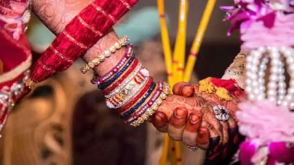Madhya Pradesh: COVID-19 लॉकडाउन के दौरान मई में गुपचुप शादी रचाने वालों पर सरकार सख्‍त, देगी बड़ी सजा