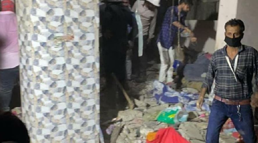 महाराष्ट्र में इमारत ढहने से सात की मौत, कई लोगों के मलबे में दबे होने की आशंका