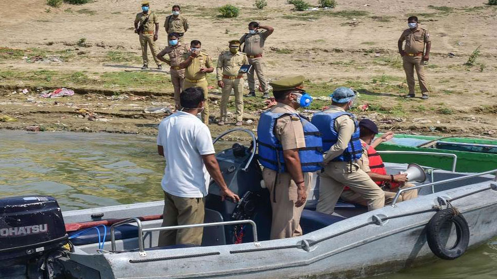 Supreme Court पहुंचा गंगा-यमुना में बहते शवों का मामला, याचिका में हुई ये मांग