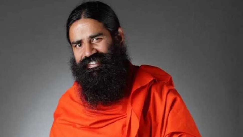 Ramdev का तीखा हमला, कहा- मेडिकल माफियाओं में हिम्म्त है तो Amir Khan के खिलाफ मोर्चा खोलें