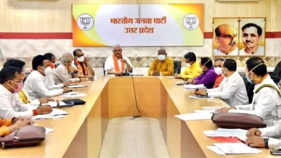 BL Santosh check UP political pulse with in the meeting with yogi ministers  ask these 10 questions | BJP संगठन महासचिव बीएल संतोष ने टटोली UP की सियासी  नब्ज, मंत्रियों से वन-2-वन