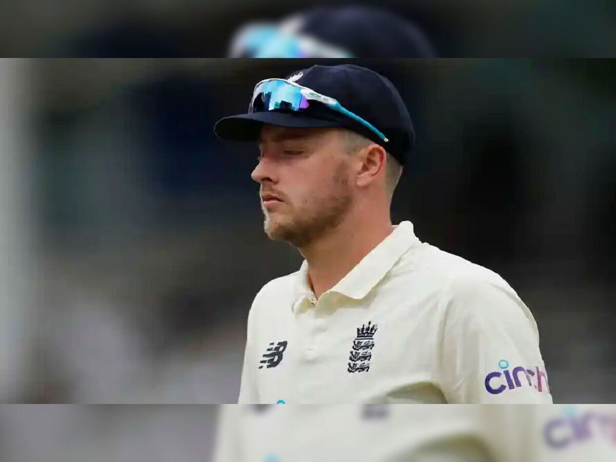 Ollie Robinson apologises after his 8 years old racial tweets went