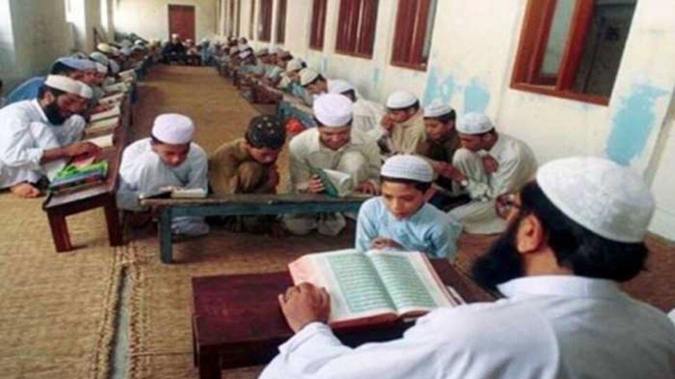 UP Madarsa Board: 1 से 10वीं तक के सभी छात्र होंगे प्रमोट, 12वीं को लेकर हुआ ये फैसला