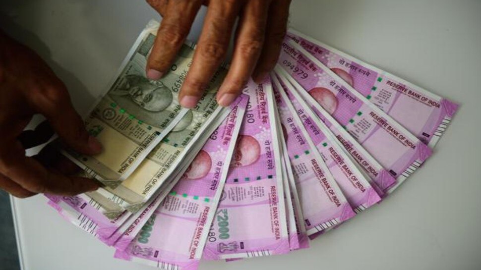 NPS: रोजाना 150 रुपये बचाइए, रिटायरमेंट पर मिलेंगे 1 करोड़ रुपये, साथ ही मिलेगी 27 हजार रुपये की पेंशन