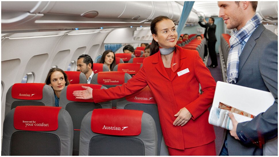 knowledge-why-do-airlines-hire-female-staff-air-hostess-more-than