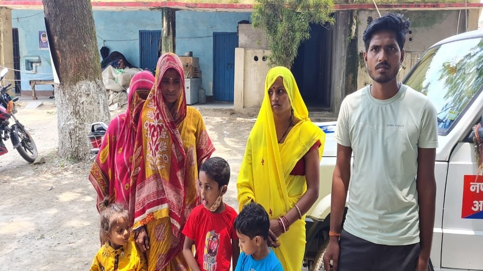 2 बच्चों की मां ने रचाई शादी, आक्रोशित ग्रामीणों ने जुर्माना नहीं देने पर प्रेमी जोड़े को बुरी तरह पीटा