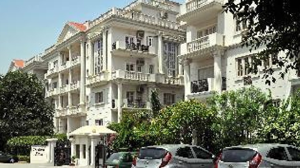 लखनऊ: इस कॉलोनी के सभी मकान मालिक अपना घर बेचकर करना चाहते हैं पलायन! आखिर ऐसा क्या हुआ?