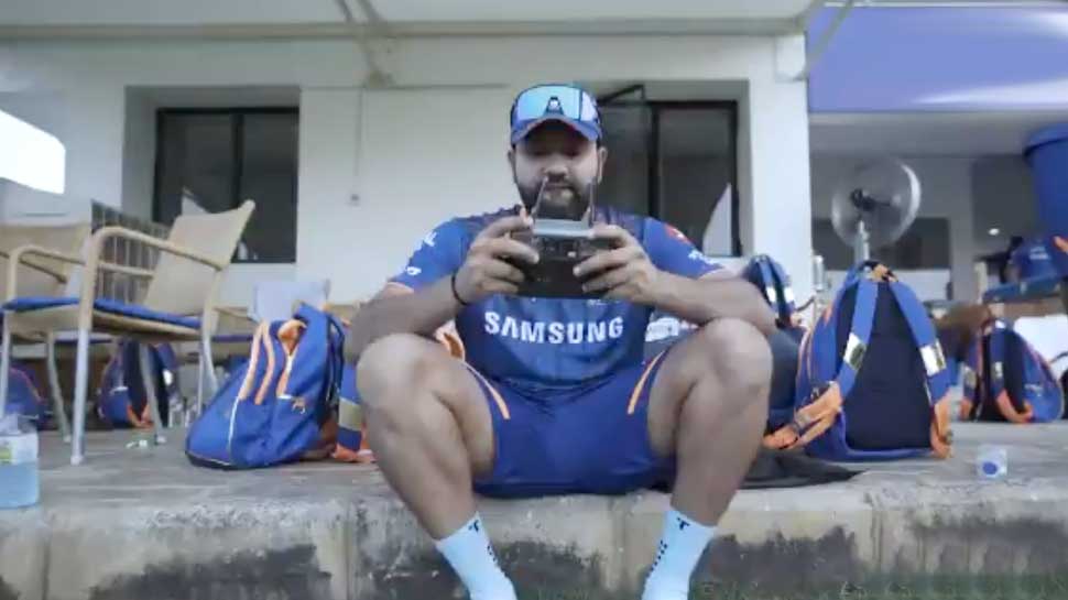 Rohit Sharma बने 'Drone-Acharya', Ishan Kishan करने लगे Screen में ताक झांक Rohit Sharma बने 'Drone-Acharya', Ishan Kishan करने लगे Screen में ताक झांक