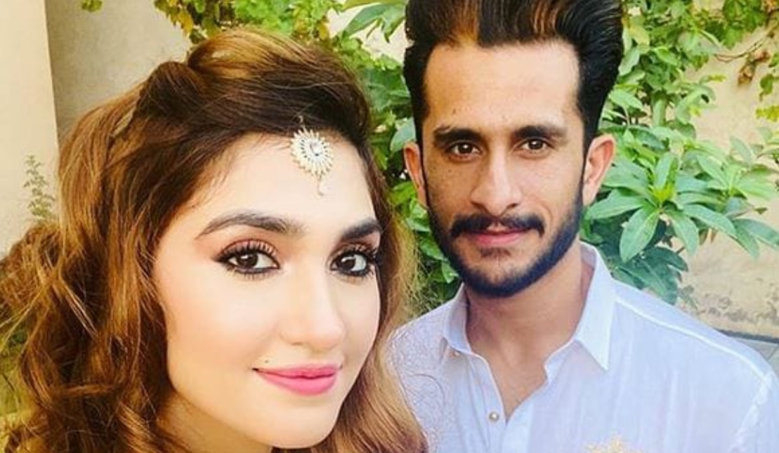 इस खूबसूरत लड़की से शादी कर भारत का दामाद बना ये PAK गेंदबाज, कोहली की फैन हैं वाइफ