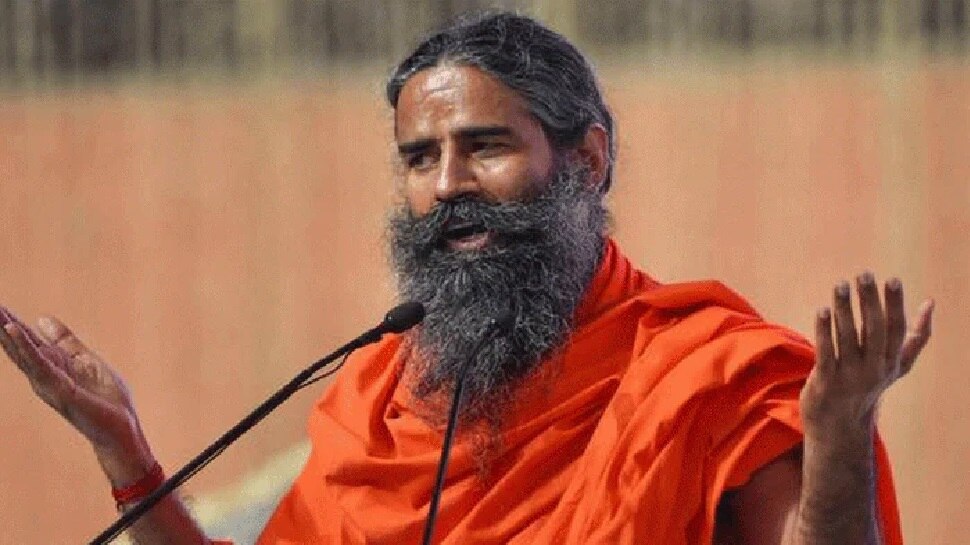 अब ज्योतिष विद्या पर टिप्पणी कर फंसे बाबा रामदेव, काशी के विद्वानों ने दी शास्त्रार्थ की चुनौती