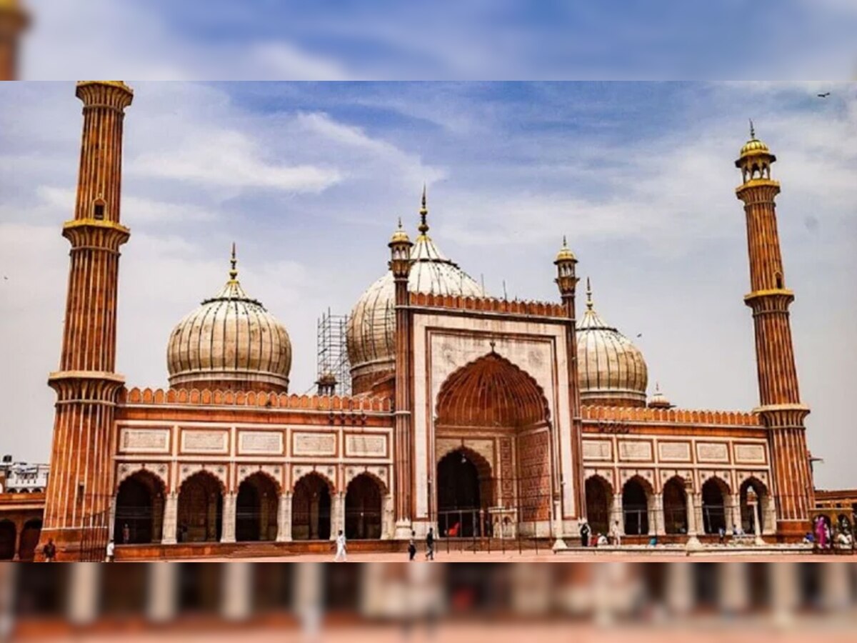 Delhi: Jama Masjid की मीनार से गिरे पत्‍थर, इमाम बुखारी ने PM Narendra Modi से की ये गुजारिश