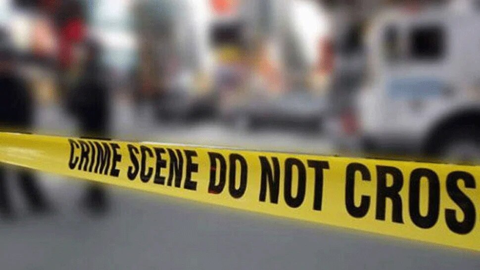 Canada में Hate-Crime: Muslim Family को ट्रक से रौंदा, 4 की मौत, 9 साल का बच्चा लड़ रहा जिंदगी-मौत की जंग Canada में Hate-Crime: Muslim Family को ट्रक से रौंदा, 4 की मौत, 9 साल का बच्चा लड़ रहा जिंदगी-मौत की जंग