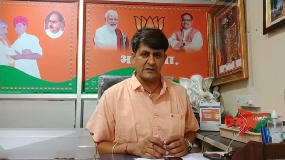 Free Vaccination का ऐलान, BJP बोली-विधायक कोष से लिए गए 3 करोड़ फिर से रिलीज करे सरकार