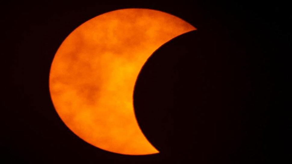 Surya Grahan 2021: सूर्य ग्रहण पर बन रहे 3 खास संयोग, इन 5 राशियों पर पड़ेगा बुरा प्रभाव