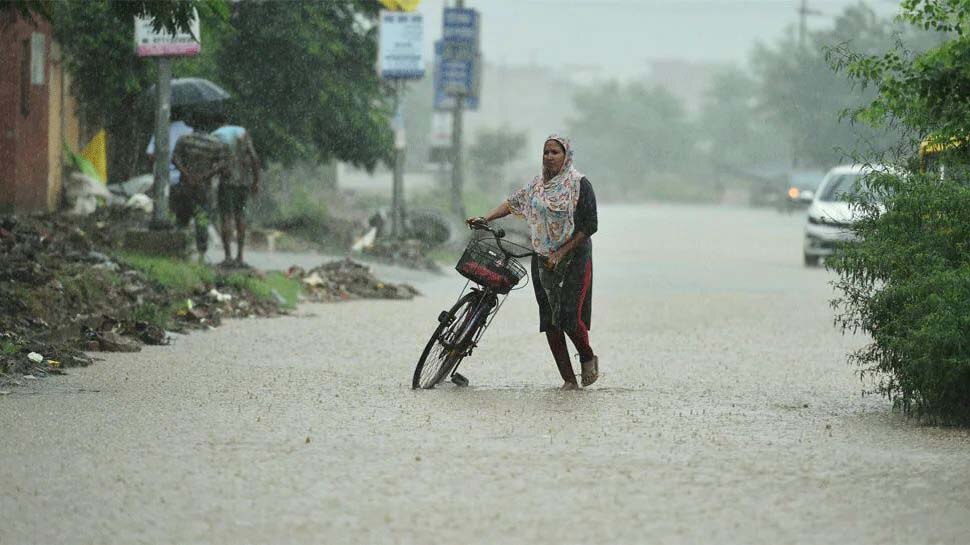 Bihar में भारी बारिश के साथ-साथ बिजली गिरने के आसार, वेदर डिपार्टमेंट ने जारी किया अलर्ट