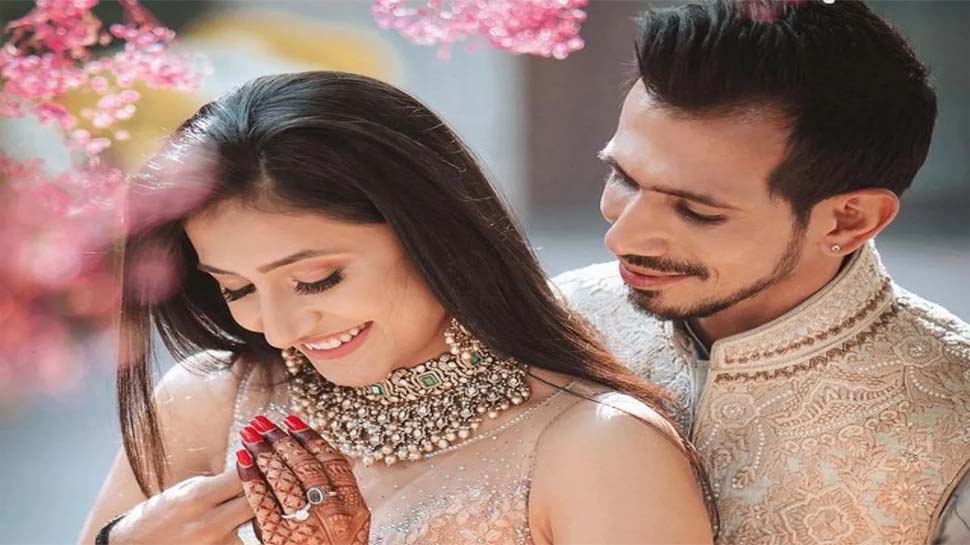 क्रिकेटर युजवेंद्र चहल की बीवी ने इमरान हाशमी के गाने पर किया डांस, फैंस के साथ पति ने किया कमेंट, देखें वीडियो क्रिकेटर युजवेंद्र चहल की बीवी ने इमरान हाशमी के गाने पर किया डांस, फैंस के साथ पति ने किया कमेंट, देखें वीडियो