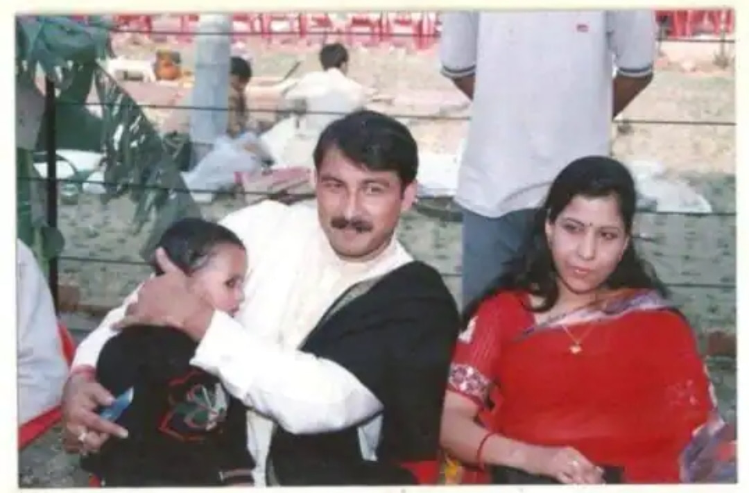 साल 1999 में हुई थी शादी Who is Manoj Tiwaris first wife3