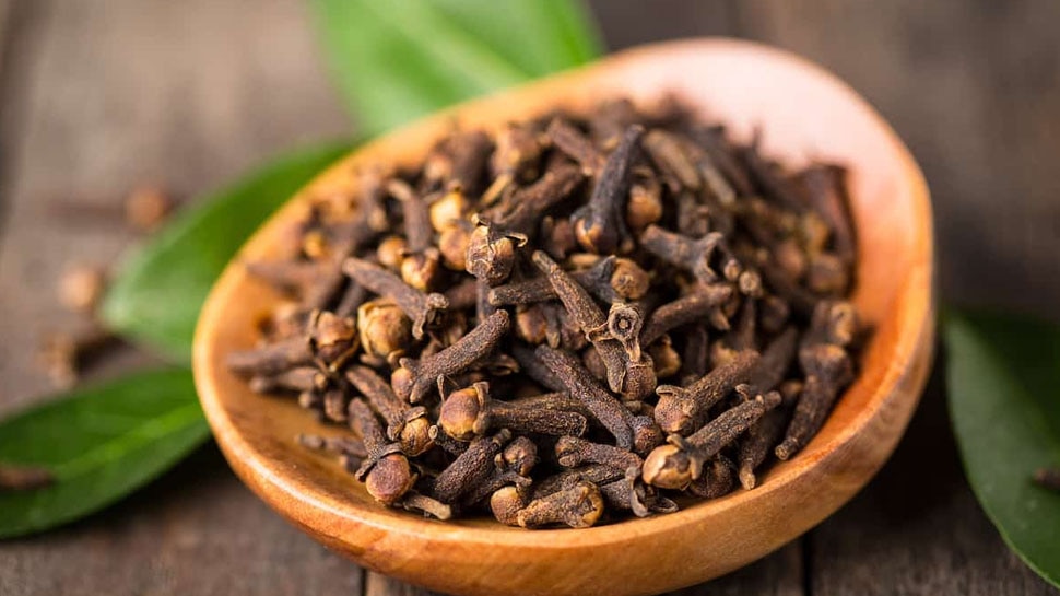 Clove decoction can also be made